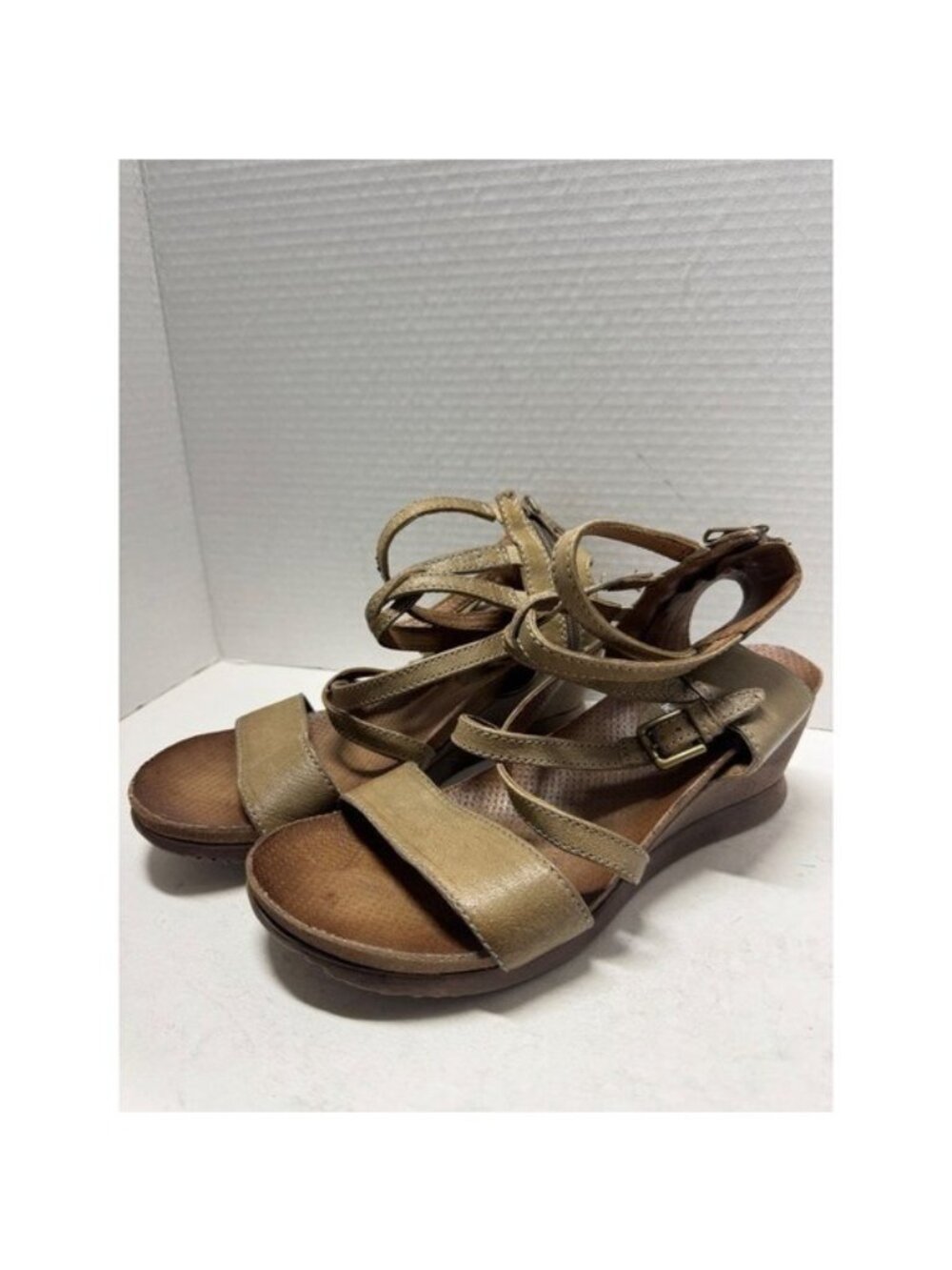 Miz Mooz Leather Gladiator Wedge Sandals Olive Green Bronze Strappy Size 40 9